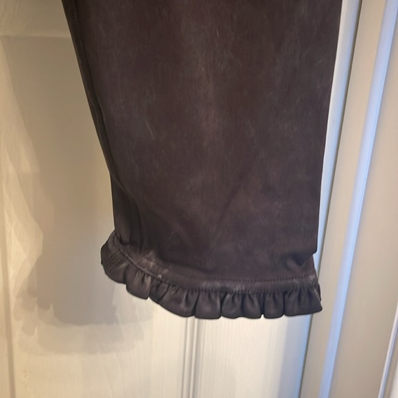 Joy Lab Vintage-looking Ruffle Bottom Leggings - Picture 2 of 6